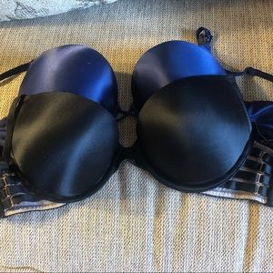 Victoria secret bombshell plunge bra